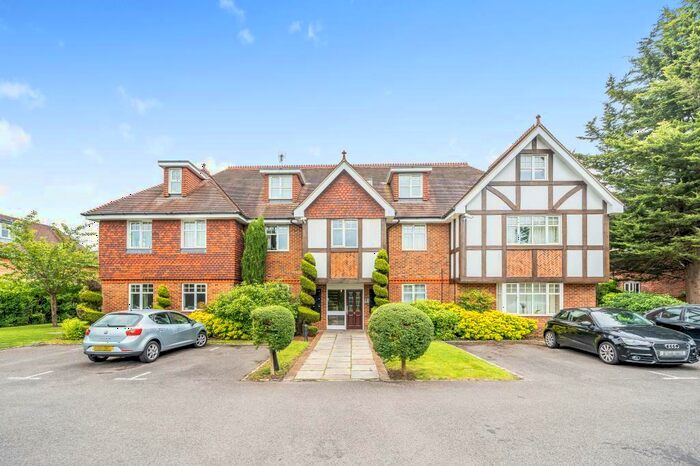 2 Bedroom Apartment To Rent In Maidenhead, Berkshire, SL6