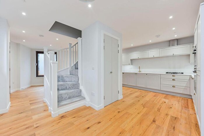 2 Bedroom House For Sale In Battersea High Street, Battersea, London, SW11