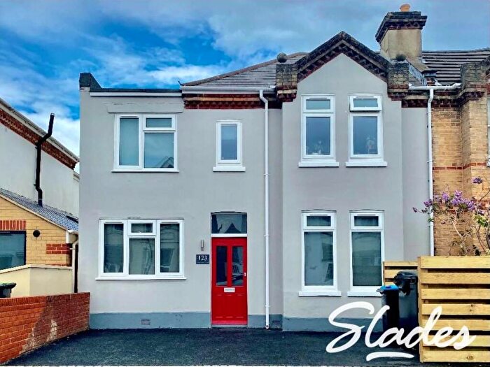 Studio To Rent In Parkwood Road, Southbourne, Bournemouth, BH5