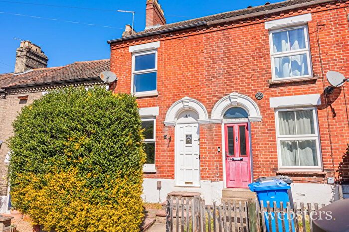 2 Bedroom Terraced House For Sale In Knowsley Road, Norwich, NR3