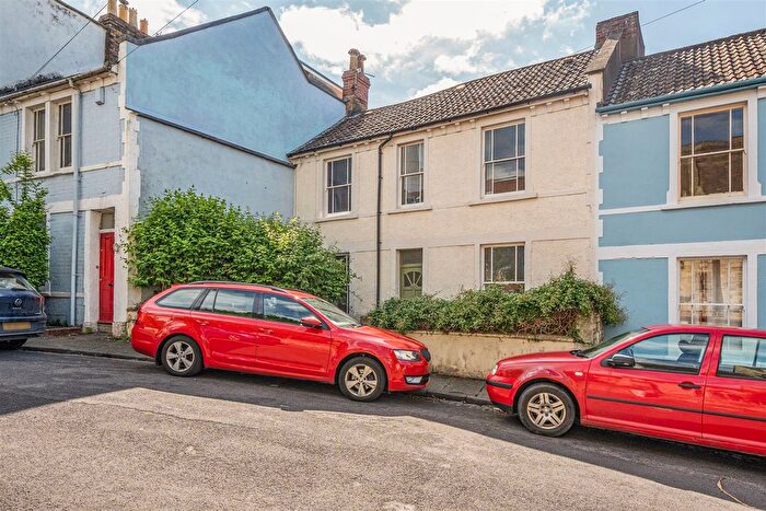 2 Bedroom Property For Sale In St. Werburghs Park, Bristol, BS2