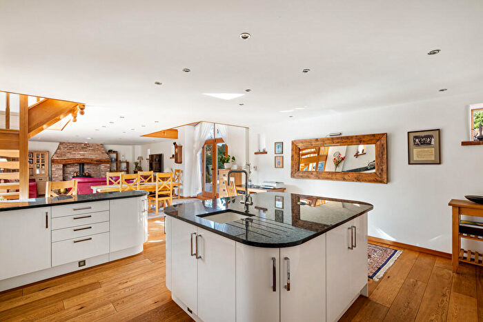 2 Bedroom Barn Conversion For Sale In Brampton, Lincoln, LN1
