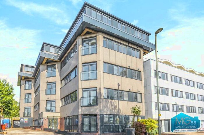 1 Bedroom Apartment To Rent In High Road, Whetstone, London, N20