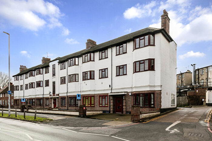 1 Bedroom Apartment For Sale In Morden Hall Road, Morden, SM4