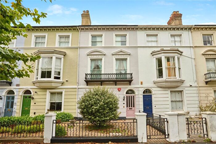 4 Bedroom Terraced House For Sale In Carisbrooke Road, Newport, Isle Of Wight, PO30