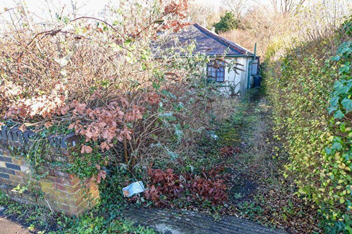 2 Bedroom Semi-Detached Bungalow For Sale In Fir Copse Road, Purbrook, PO7