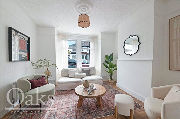 3 Bedroom Terraced House For Sale In Grange Park Road, Thornton Heath, CR7