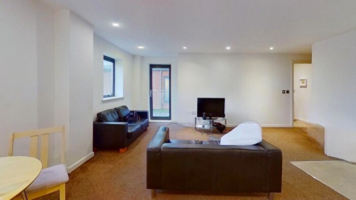 2 Bedroom House To Rent In Shakespeare Street, Nottingham, NG1