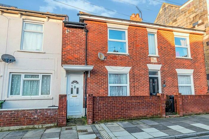 1 Bedroom Flat To Rent In Knox Road, Portsmouth, Hampshire, PO2