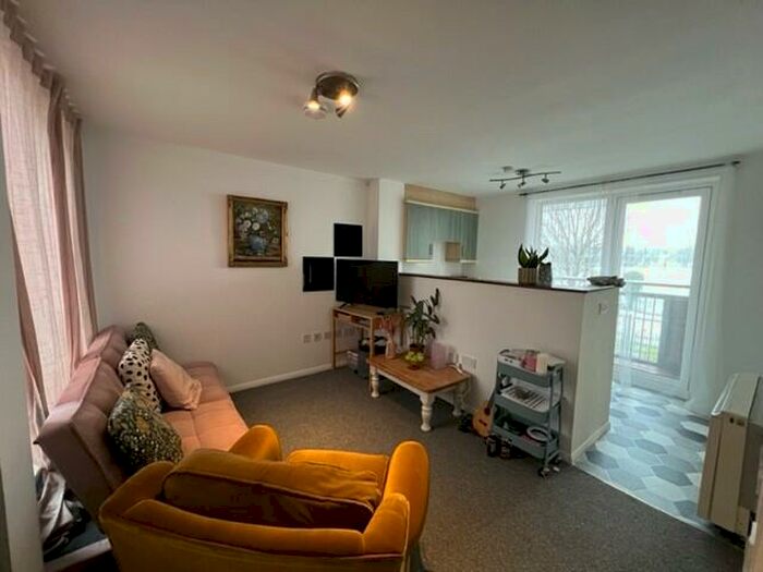 1 Bedroom Apartment To Rent In Jim Driscoll Way, Cardiff, CF11
