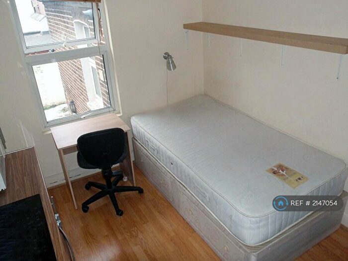 Studio To Rent In Meyrick Road, London, NW10