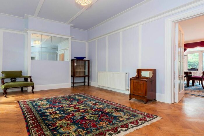 6 Bedroom Detached House To Rent In Totteridge Lane, London, N20