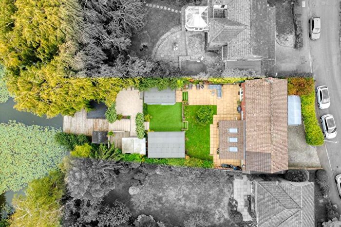 4 Bedroom Detached House For Sale In Lakeside, Bracknell, RG42