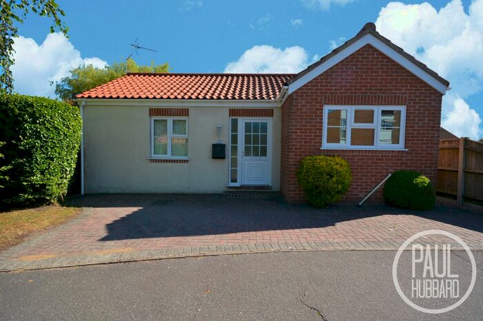 2 Bedroom Detached Bungalow To Rent In Bloomsbury Close, Oulton, Lowestoft, NR32