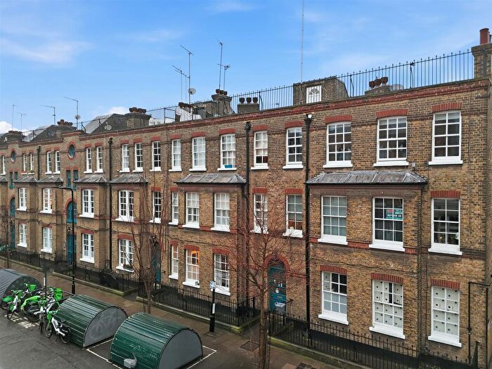 2 Bedroom Flat For Sale In Haberdasher Street, Old Street, N1