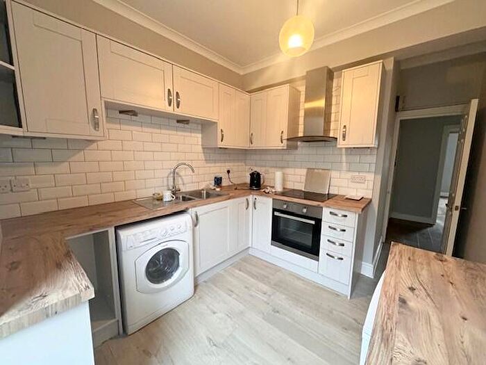 2 Bedroom Apartment To Rent In Wells Road, Bath, BA2