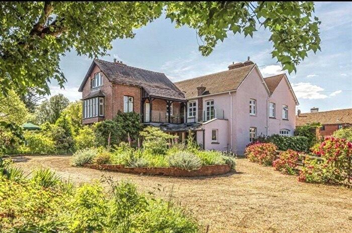 5 Bedroom Semi-Detached House For Sale In Whimple, Exeter, EX5