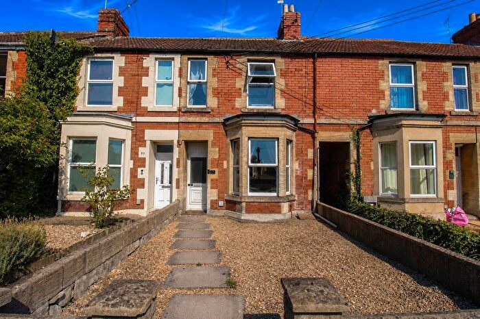 3 Bedroom Terraced House For Sale In Bradley Road, Trowbridge, BA14