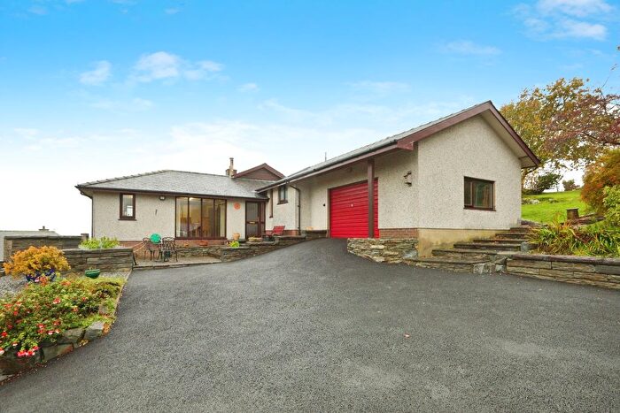 4 Bedroom Bungalow For Sale In Llanfrothen, Penrhyndeudraeth, Gwynedd, LL48