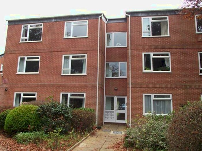 2 Bedroom Flat To Rent In St Leonards, EX2