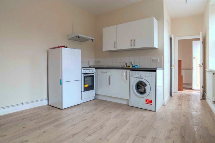 2 Bedroom Apartment To Rent In High Street, Twerton, Bath, BA2