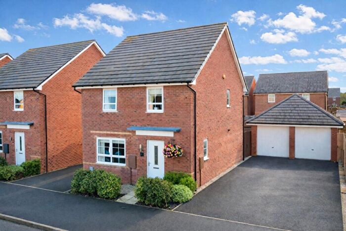 4 Bedroom Detached House For Sale In Phoenix Lane, Fernwood, Newark, NG24