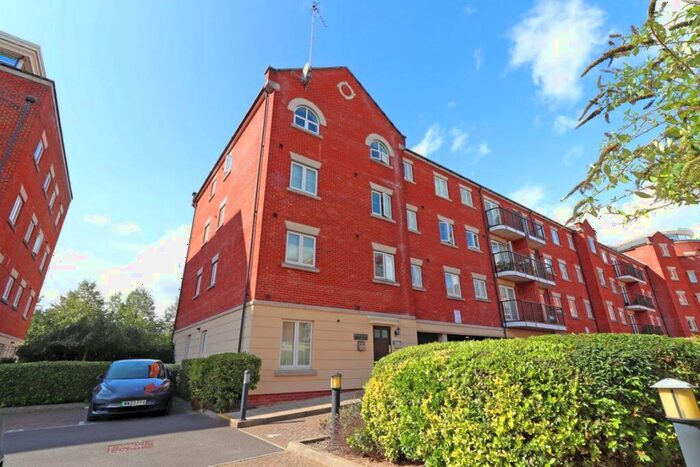 2 Bedroom Flat To Rent In Regency Court, Cheltenham, GL50