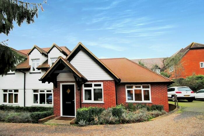 2 Bedroom Flat To Rent In High Street, Seal, Nr Sevenoaks, TN15