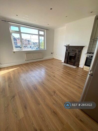 1 Bedroom Flat To Rent In London Road, Cheam, Sutton, SM3