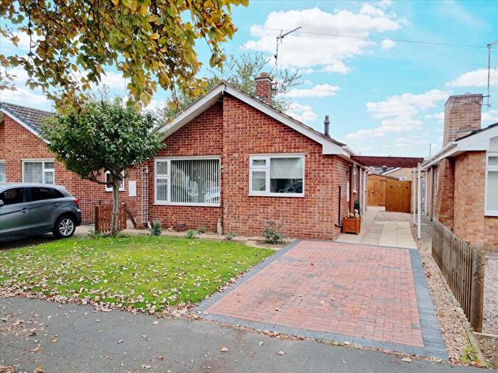 2 Bedroom Detached Bungalow For Sale In Russell Crescent, Sleaford, NG34