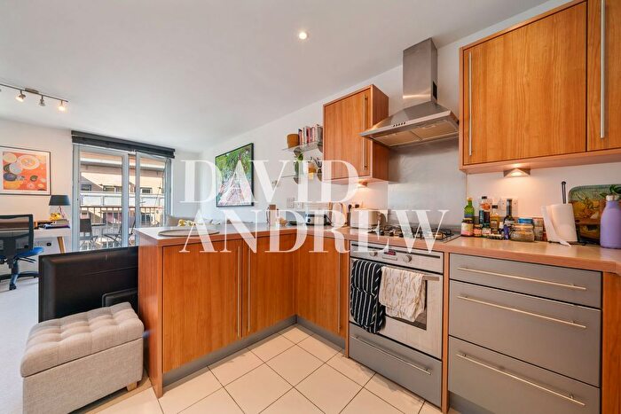 1 Bedroom Flat To Rent In Eden Grove, Garand Court Eden Grove, N7