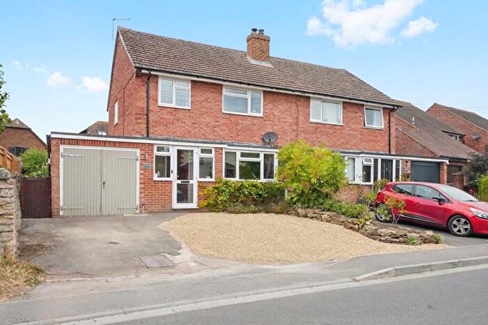3 Bedroom Semi-Detached House For Sale In Winter Lane, West Hanney, OX12