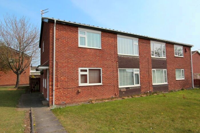 2 Bedroom Flat To Rent In Addington Dr, Hadrian Park, Wallsend. Qh., NE28