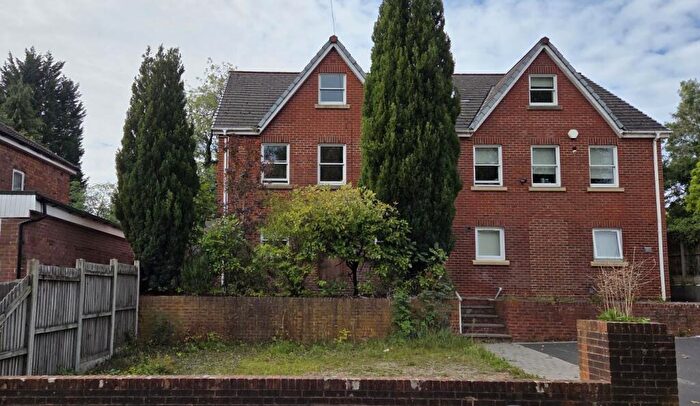 7 Bedroom Semi Detached House For Sale In Warwards Lane, Selly Oak, Birmingham, West Midlands, B29