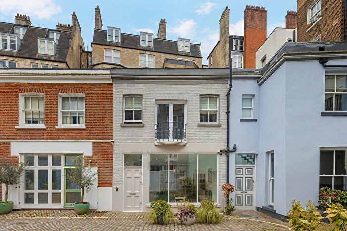 2 Bedroom Mews For Sale In Princes Mews, London, W2