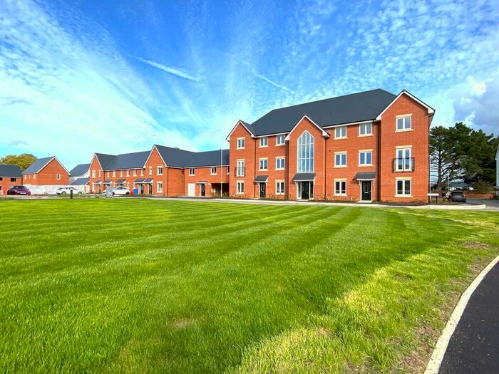 2 Bedroom Flat To Rent In Cotter Way, Canterbury, CT1
