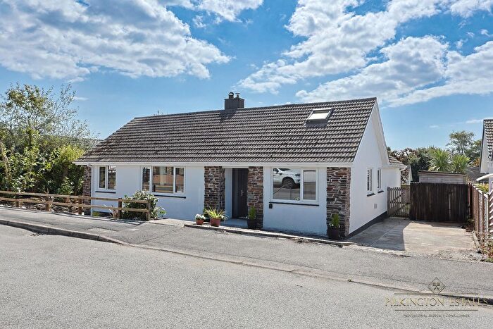 4 Bedroom Detached Bungalow For Sale In Myrtle Close, Yelverton, PL20