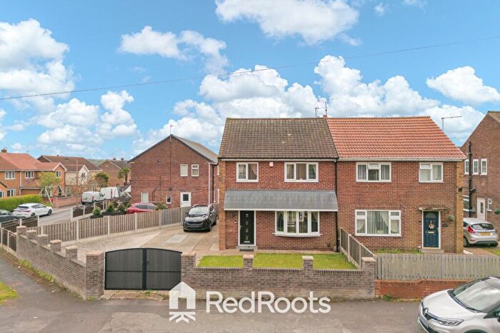 3 Bedroom Semi-Detached House For Sale In Maple Grove, Conisbrough, Doncaster, South Yorkshire, DN12