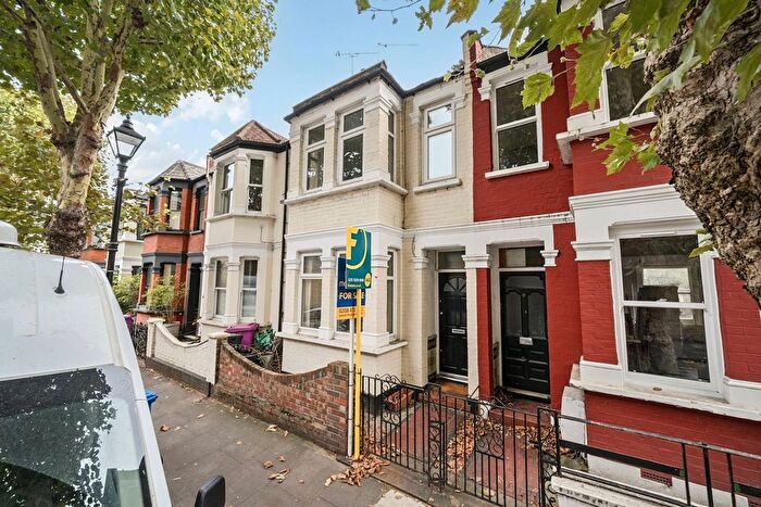 2 Bedroom Terraced House For Sale In Wrexham Road, Bow, London, E3