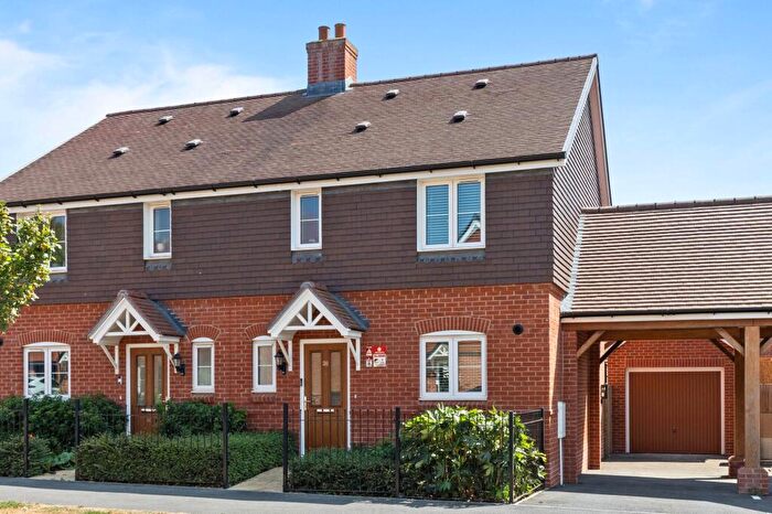 3 Bedroom Semi-Detached House For Sale In Narcissus Rise, Worthing, BN13