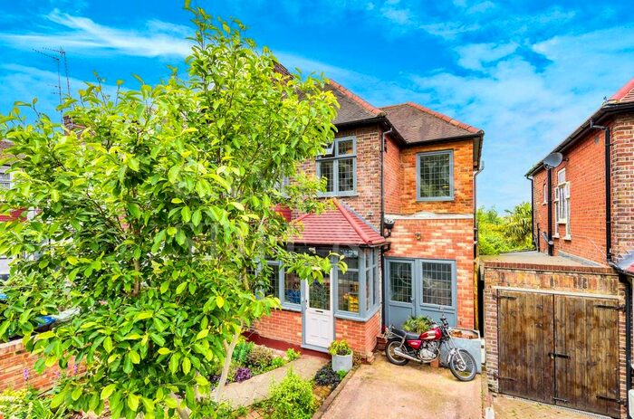4 Bedroom Semi-Detached House To Rent In Longstone Avenue, London, NW10
