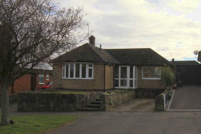 2 Bedroom Detached Bungalow To Rent In Park Road, Loughborough, LE11
