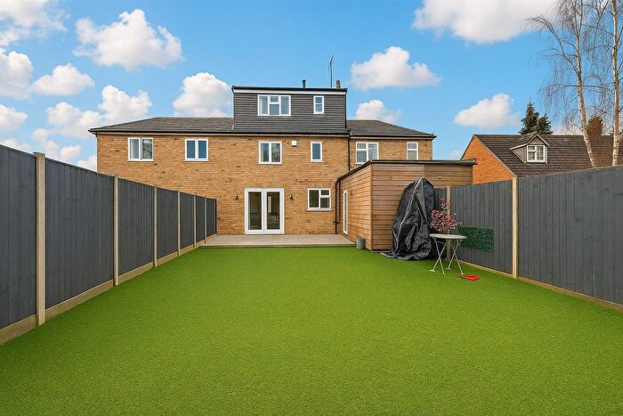 4 Bedroom Terraced House For Sale In Hamilton Road, Hunton Bridge, Kings Langley, WD4