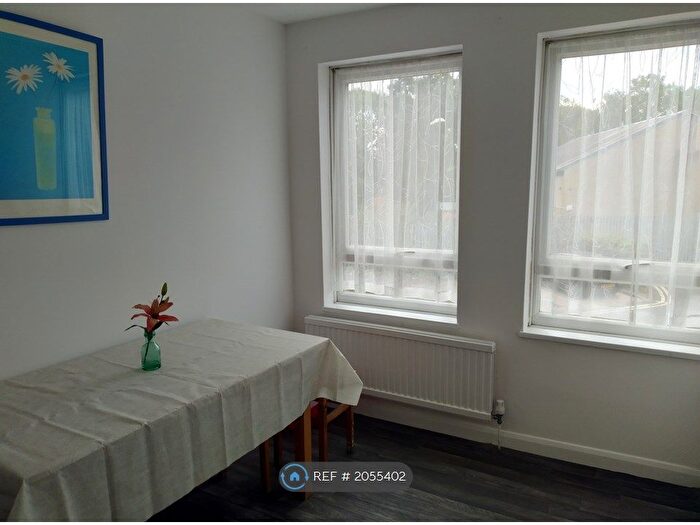 1 Bedroom Property To Rent In Overbrook Walk, Edgware, HA8