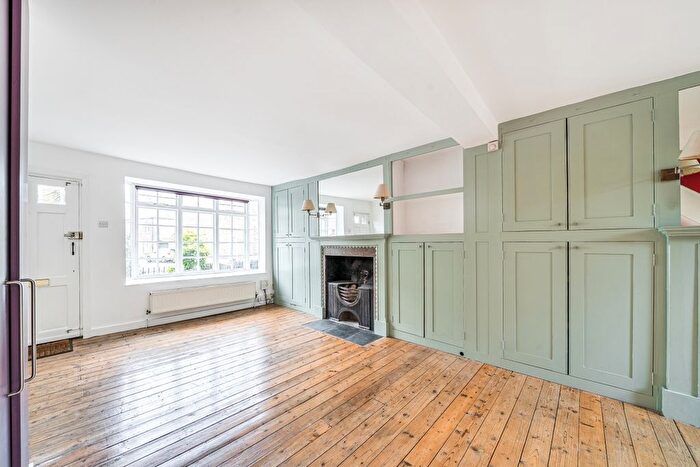 3 Bedroom Terraced House To Rent In Old Woolwich Road, Greenwich, SE10
