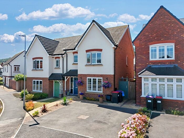 3 Bedroom Semi-Detached House For Sale In Lewis Crescent, Wellington, Telford, Shropshire, TF1
