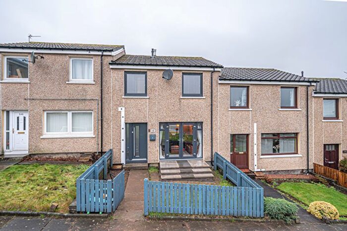 3 Bedroom Terraced House For Sale In Blackcraigs, Kirkcaldy, KY2