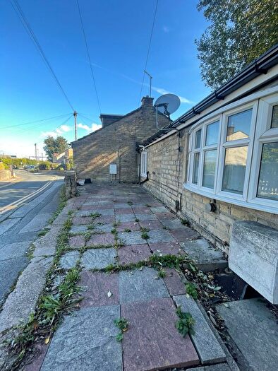 1 Bedroom Bungalow To Rent In Haycliffe Lane, Bradford, BD5