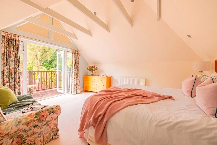 5 Bedroom Detached House For Sale In Rocks Lane, High Hurstwood, Uckfield, TN22