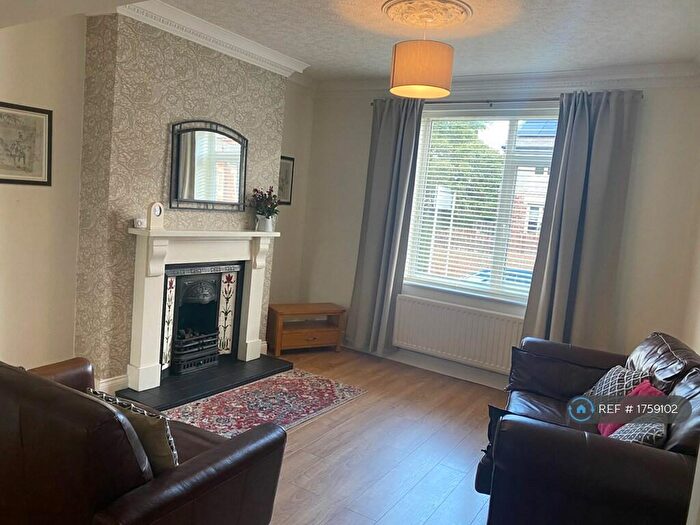 2 Bedroom Terraced House To Rent In Beech Street, Sunniside, Newcastle Upon Tyne, NE16